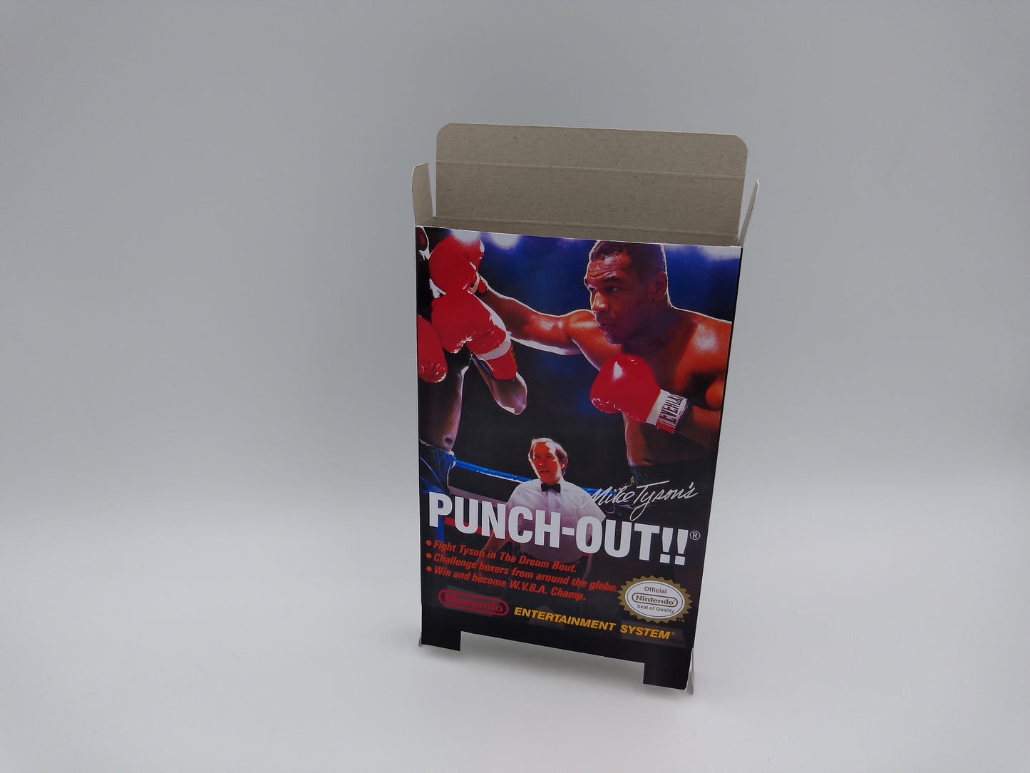 Mike Tyson's Punch-Out!! - Replacement Box, Manual, Dust Cover, Block - NES - NTSC or PAL - thick cardboard as in the original. Top Quality !!