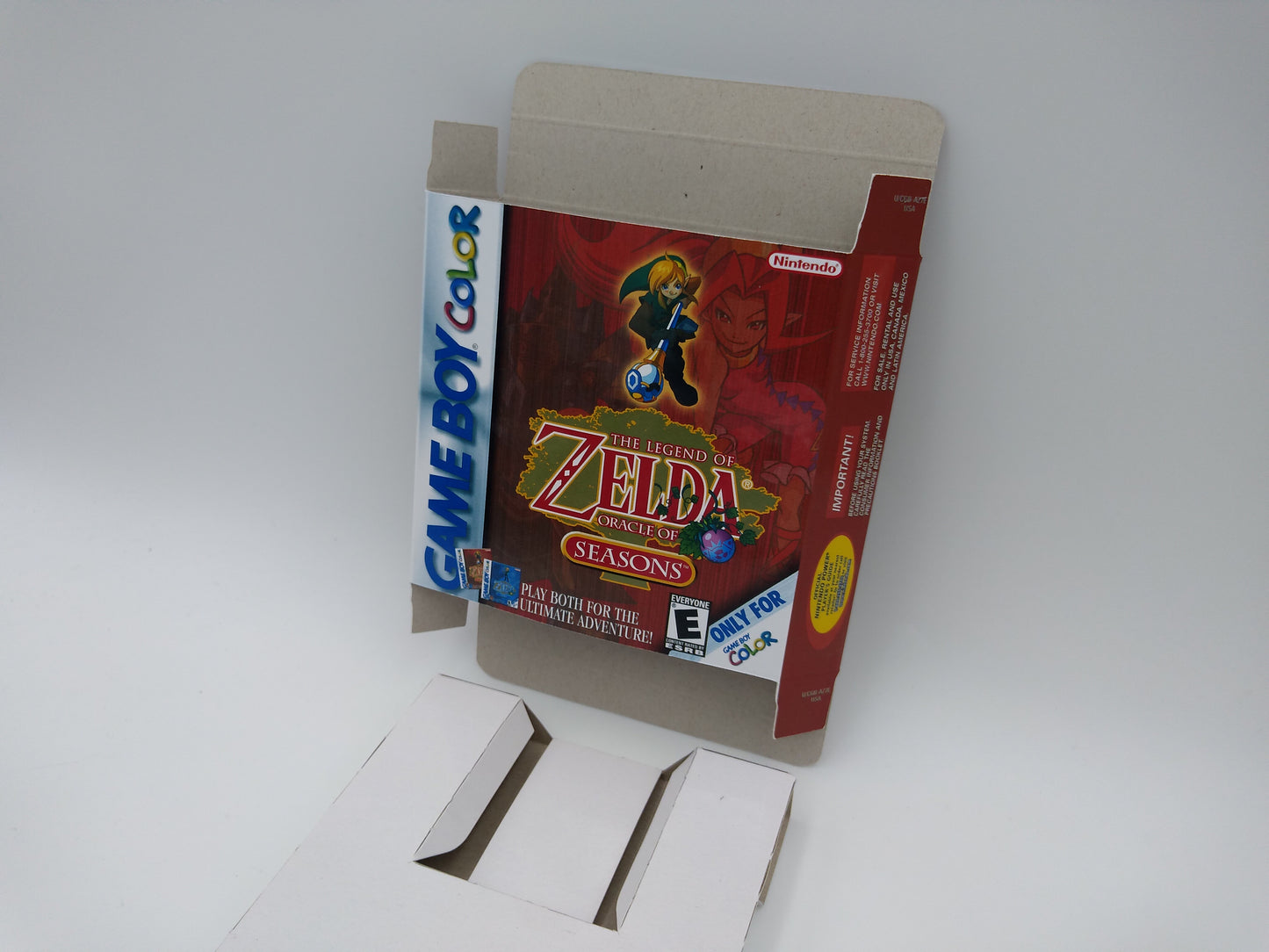 The Legend of Zelda Oracle of Seasons - box with inner tray - thick cardboard as in the original. HQ !