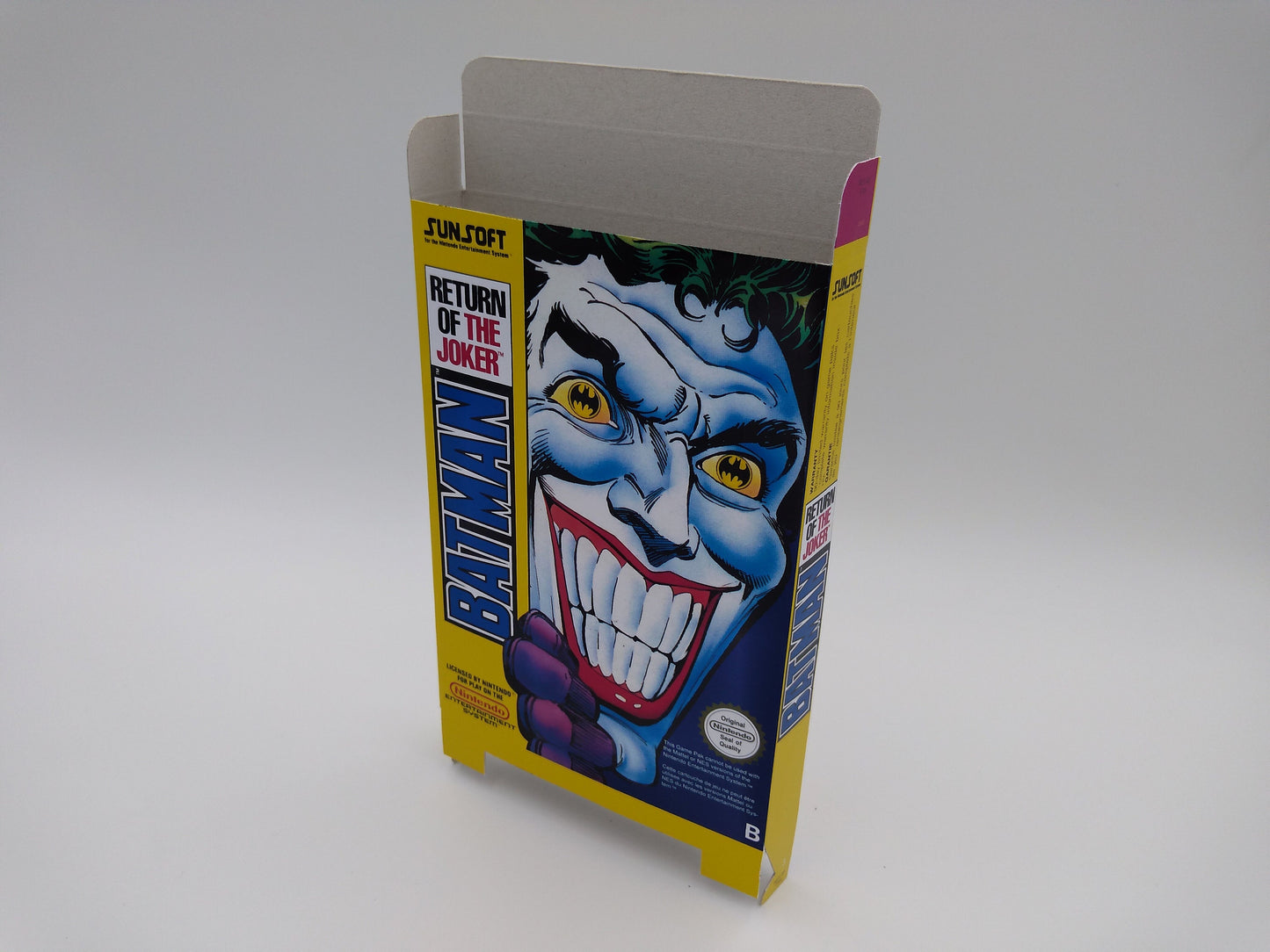 Batman: Return of the Joker - Box only - NES - NTSC or PAL - thick cardboard as in the original. Top Quality !