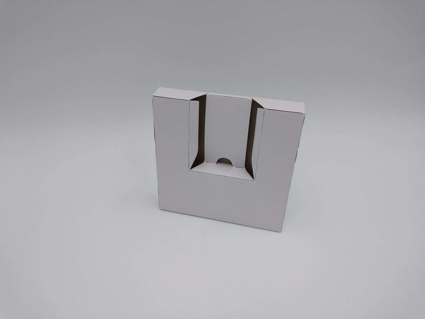 Super Mario Land 2: 6 Golden Coins - GameBoy - box with inner tray option - PAL or NTSC - thick cardboard. Top Quality !!