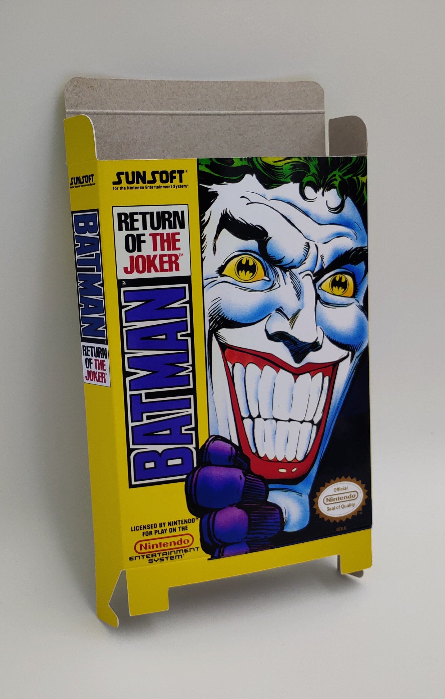 Batman: Return of the Joker - Box only - NES - NTSC or PAL - thick cardboard as in the original. Top Quality !