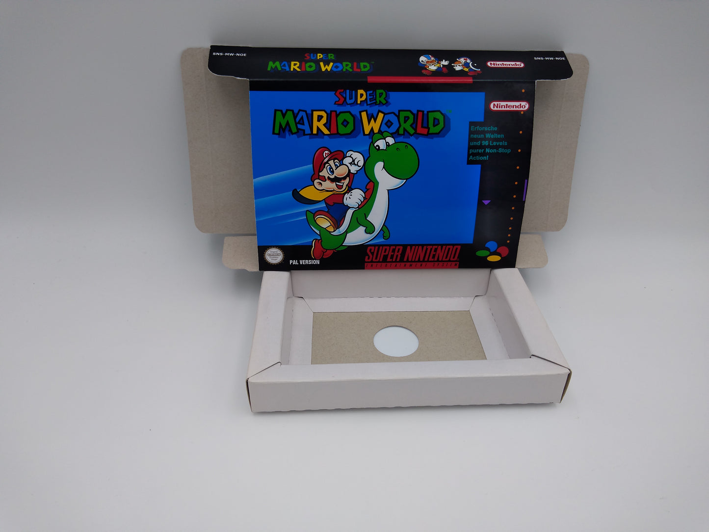 Super Mario World - NTSC or PAL - box replacement with inner tray option - SNES - thick cardboard as in the original. HQ!