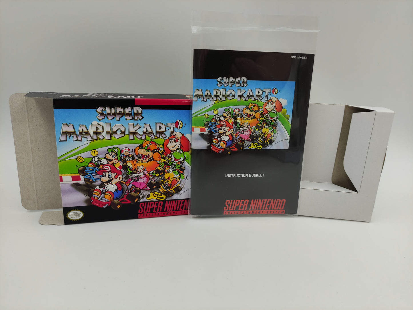 Super Mario Kart - Box Replacement, Manual, Inner Tray - PAL or NTSC - SNES - thick cardboard as in the original.