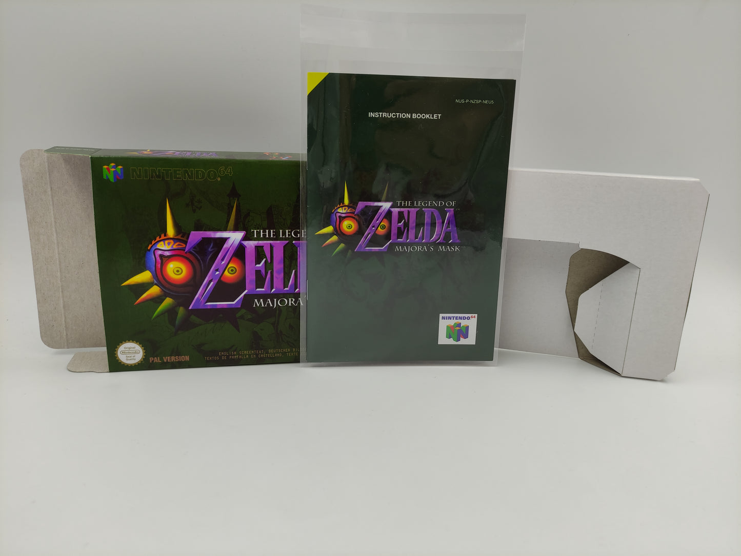 The Legend of Zelda Majoras Mask - NTSC, PAL or Australian PAL - N64- Box replacement, Manual, Inner Tray - thick cardboard as in the original.