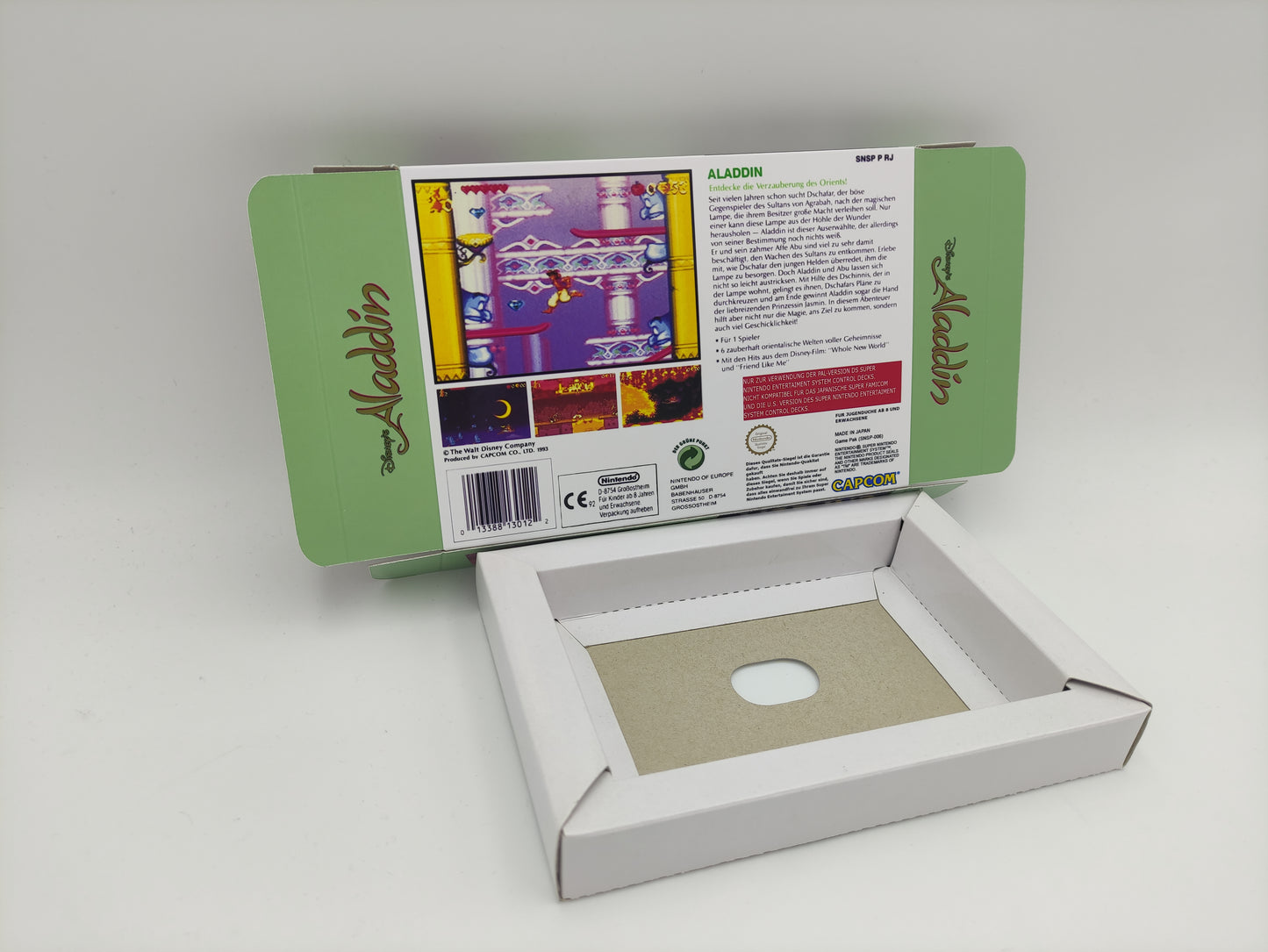 Aladdin - PAL or NTSC - box with inner tray option - SNES - thick cardboard as in the original. Top Quality !