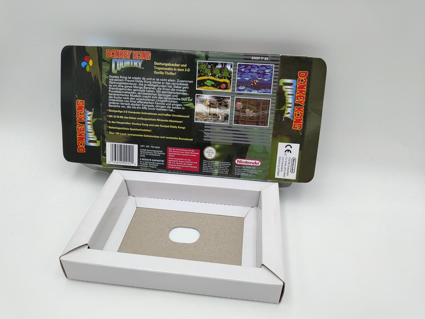 Donkey Kong Country - Replacement Box, Manual, Inner Tray - PAL or NTSC - SNES - thick cardboard as in the original. Top Quality !