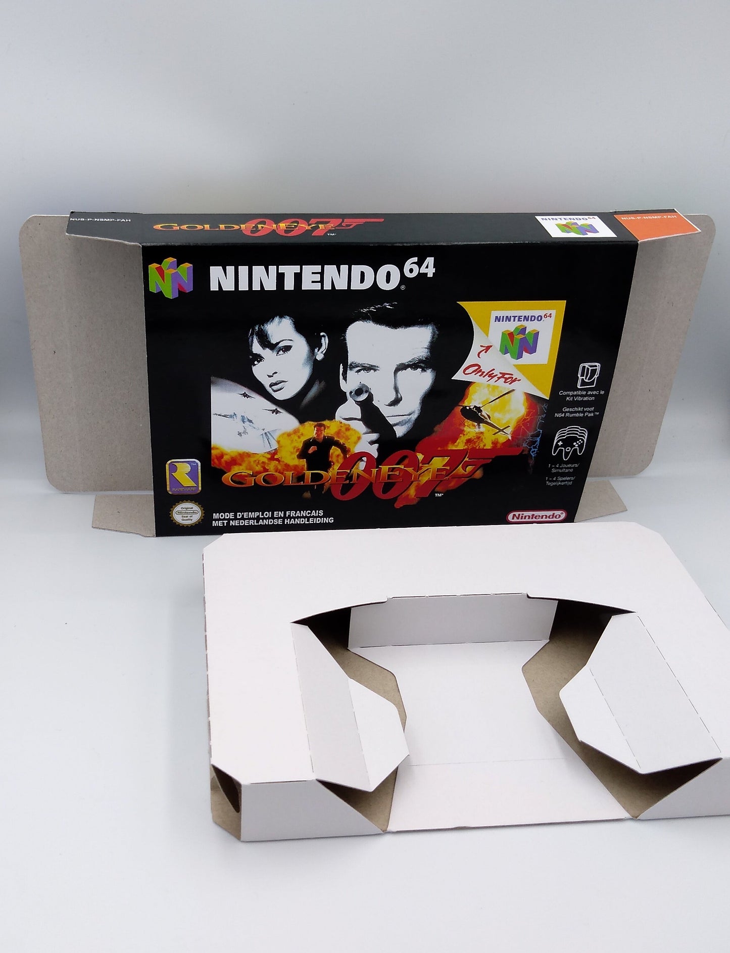 GoldenEye 007 - NTSC, Pal or Australian PAL - Replacement Box, Manual, Inner Tray - Nintendo 64/ N64 - thick cardboard as in the original.