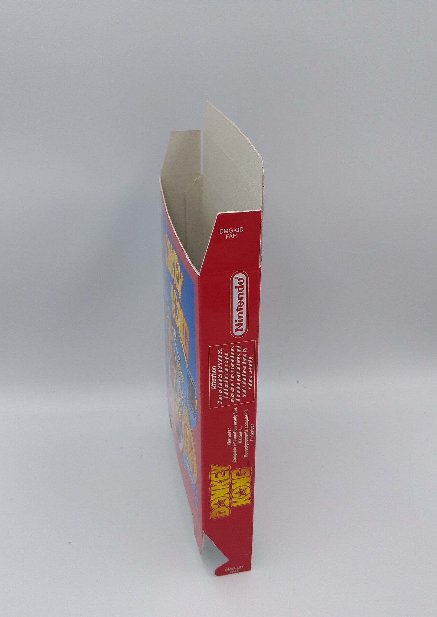 Donkey Kong - box with inner tray option - Game Boy/ GB - NTSC or PAL - thick cardboard. Top Quality !!