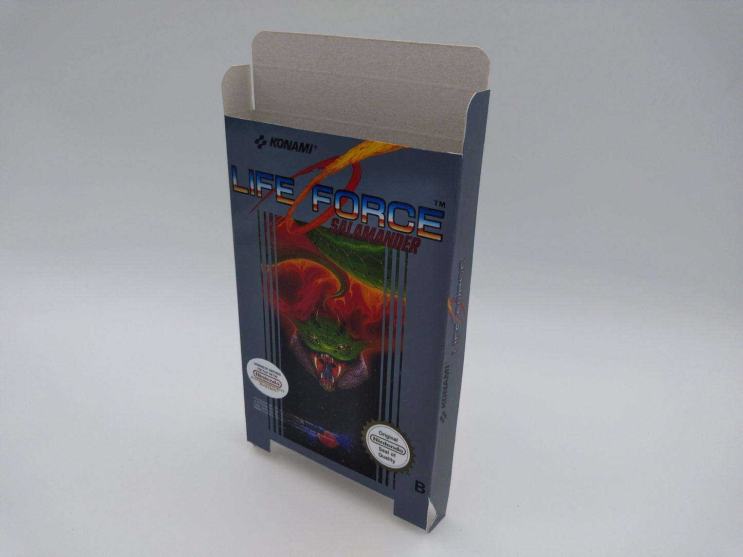 Life Force - Box only - NES - thick cardboard as in the original. NTSC or PAL. Top Quality !