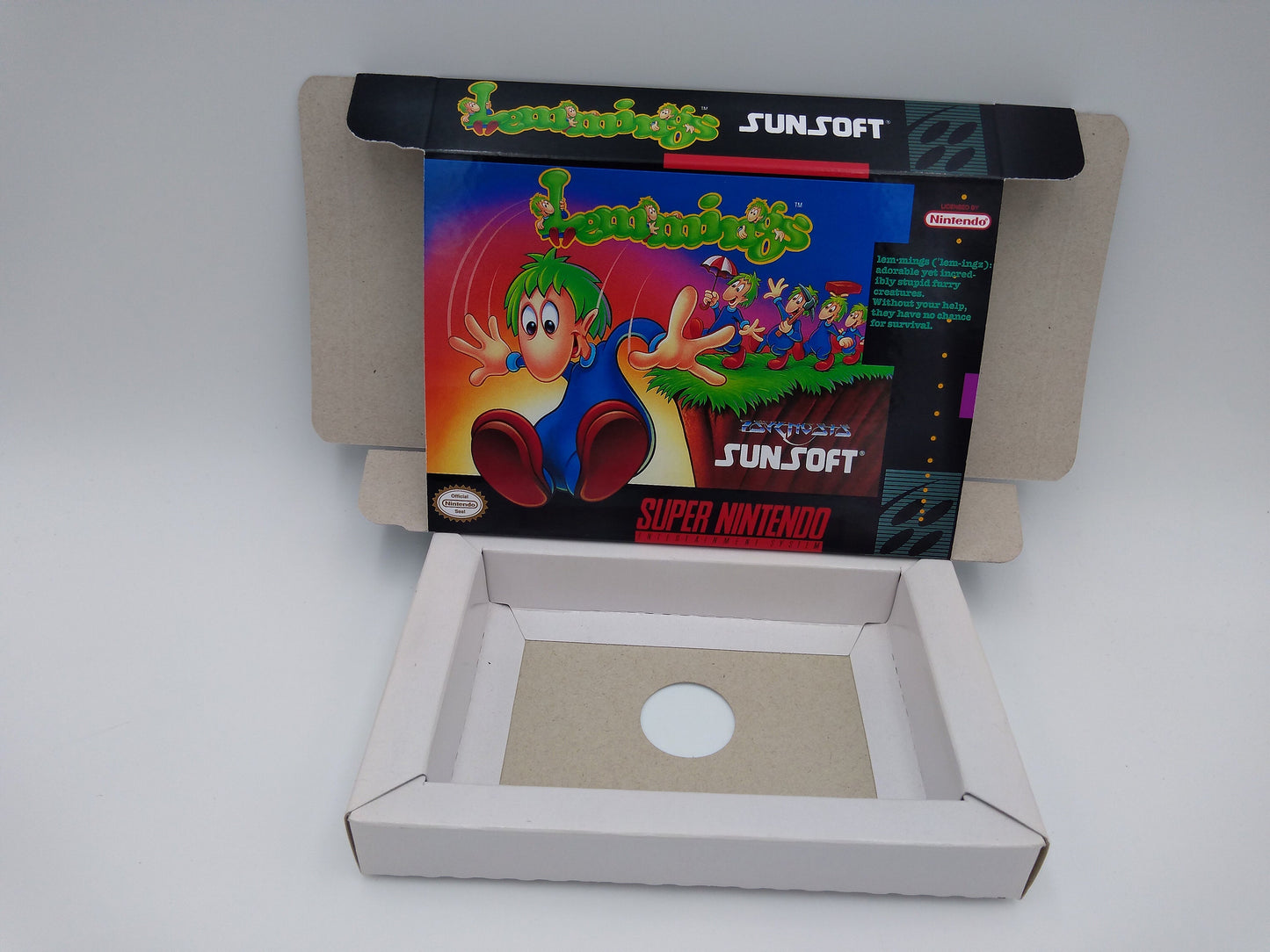 Lemmings - box with inner tray option - PAL or NTSC - SNES - thick cardboard as in the original. Top Quality !