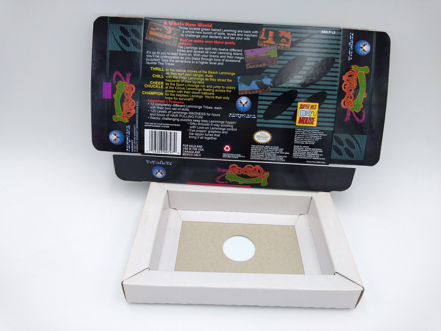 Lemmings 2 - box with inner tray option - PAL or NTSC - SNES - thick cardboard as in the original. Top Quality !