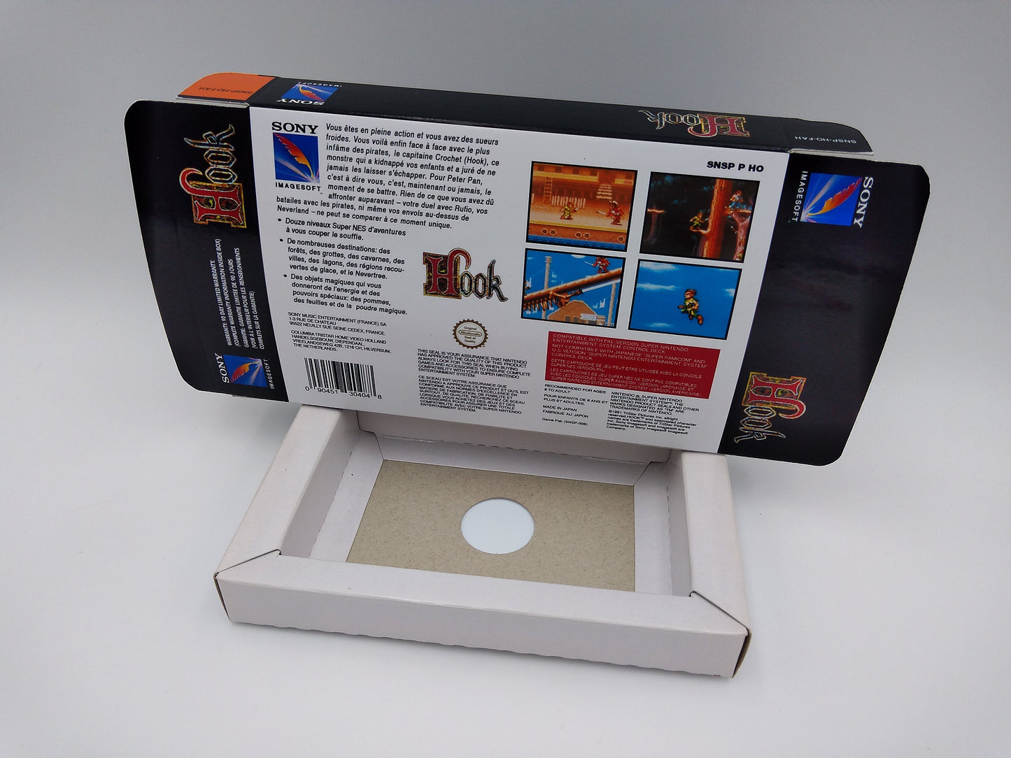 Hook - box with inner tray option - NTSC or PAL - Super Nintendo/ SNES- thick cardboard.