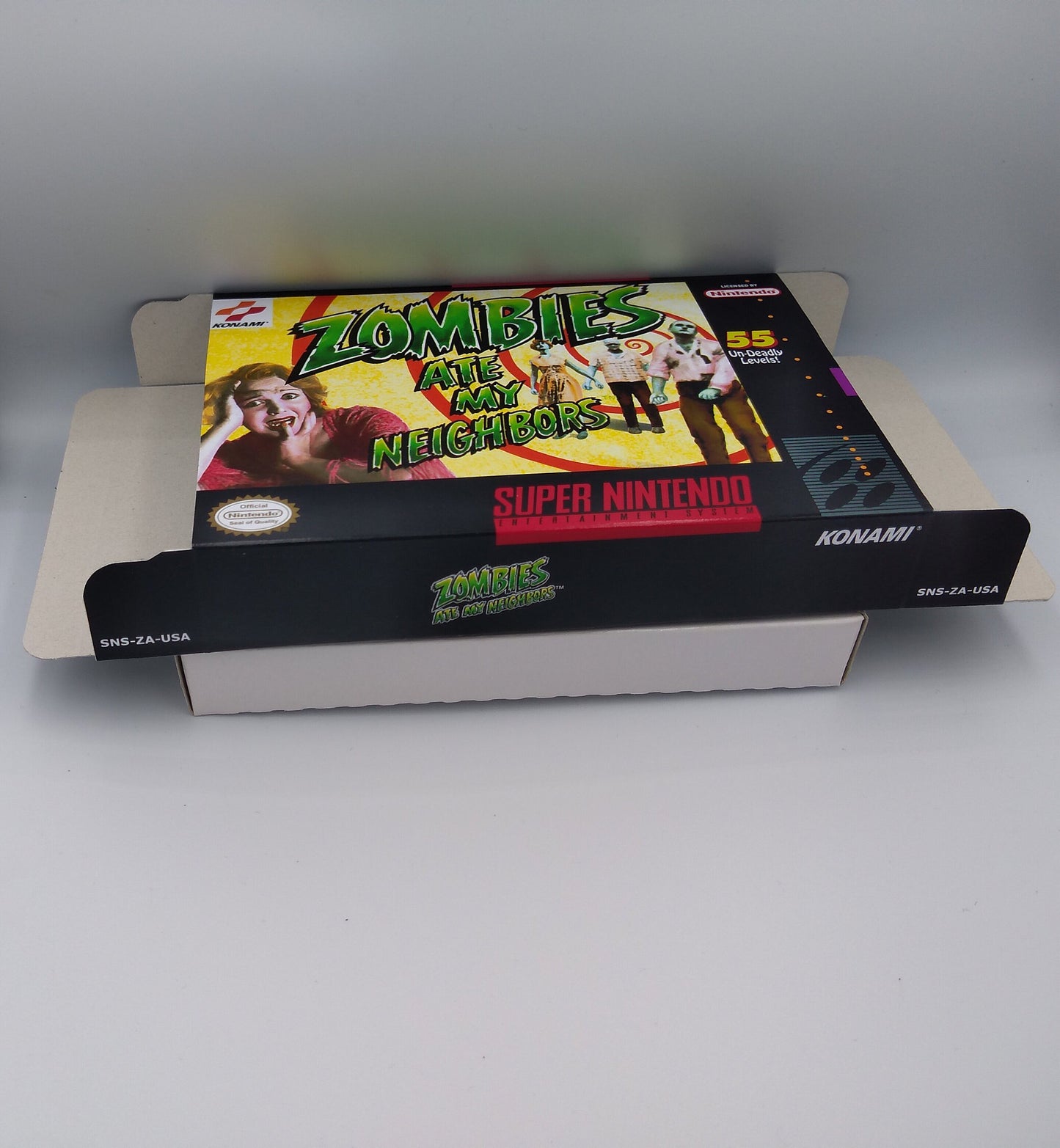 Zombies ate my Neighbors - NTSC or PAL - box with inner tray option - SNES - thick cardboard as in the original. Top Quality !!