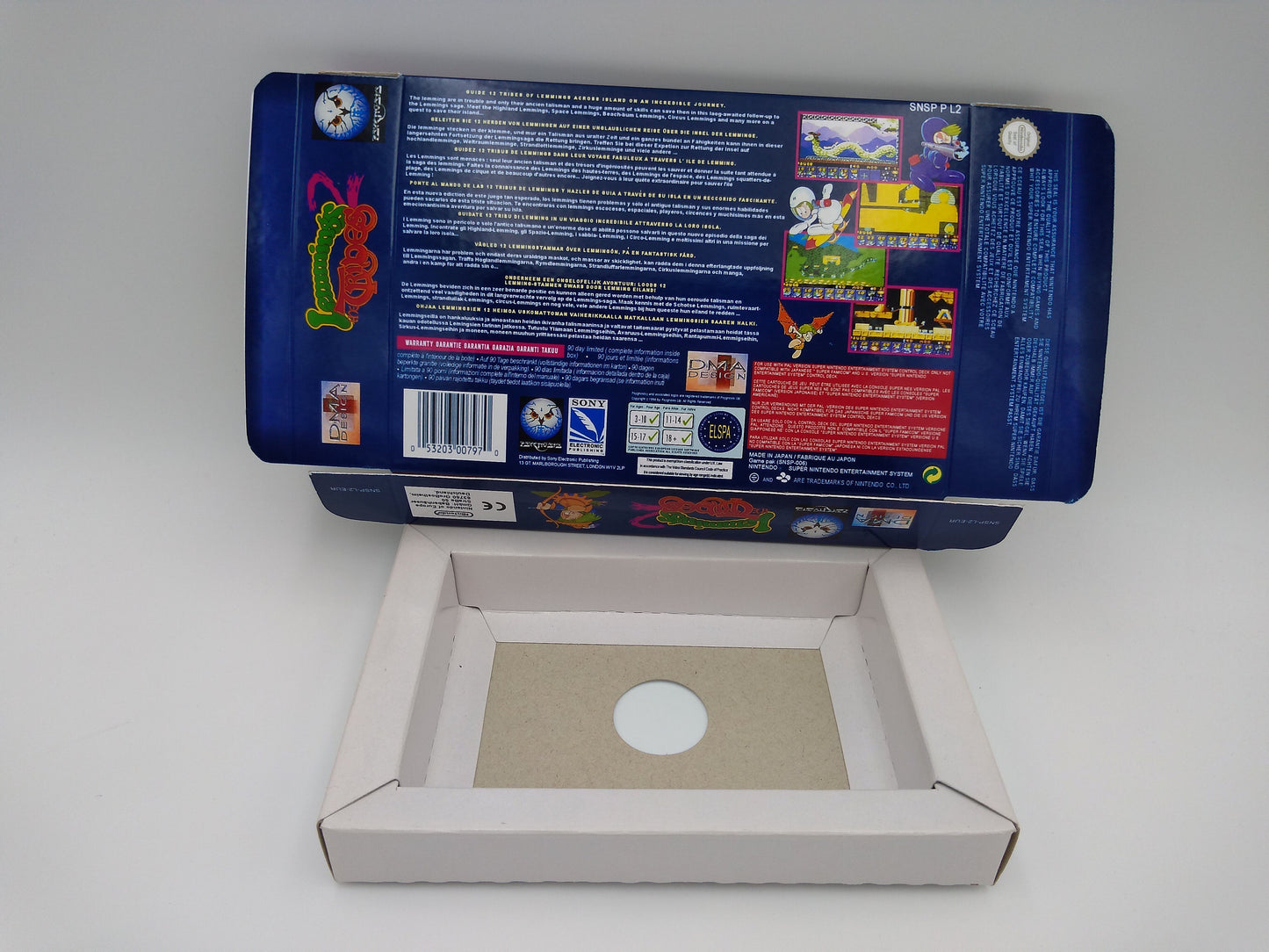 Lemmings 2 - box with inner tray option - PAL or NTSC - SNES - thick cardboard as in the original. Top Quality !