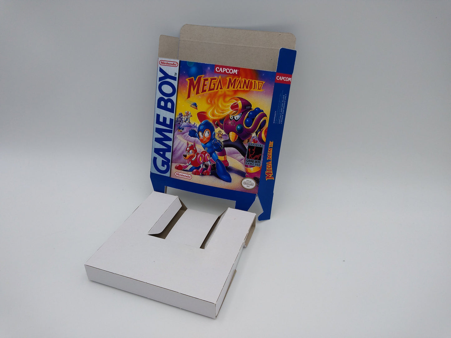 Mega Man IV - GameBoy - box with inner tray option - thick cardboard. Top Quality !!