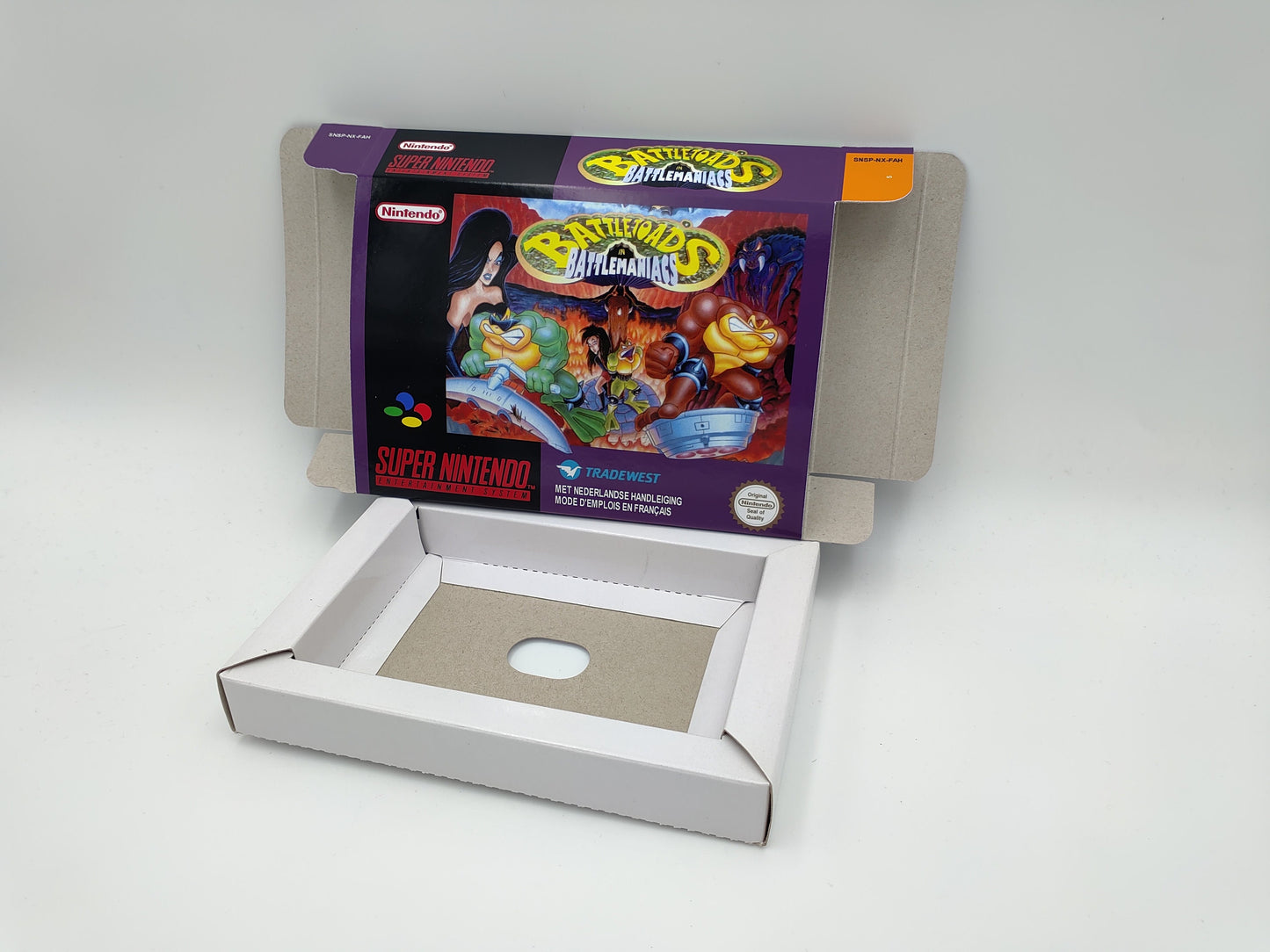 Battletoads in Battlemaniacs - box with inner tray option - NTSC or PAL - Super Nintendo/ SNES - thick cardboard.