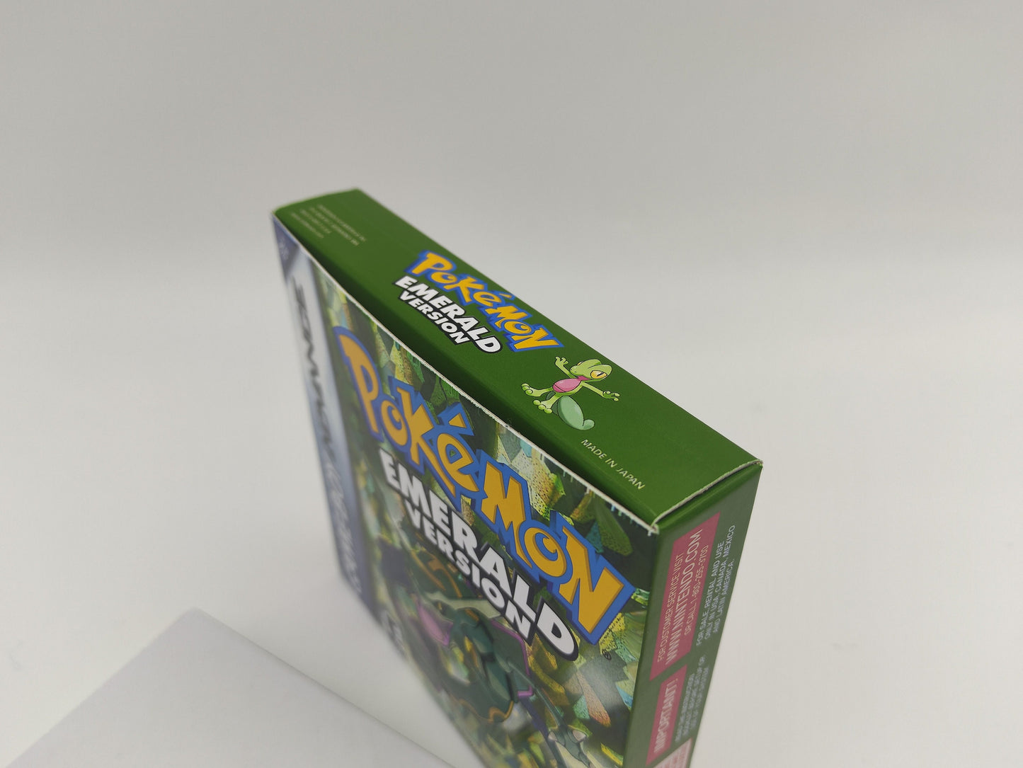 Pokemon Emerald - box with inner tray option - Game Boy Advance/ GBA - thick cardboard. Top Quality !!