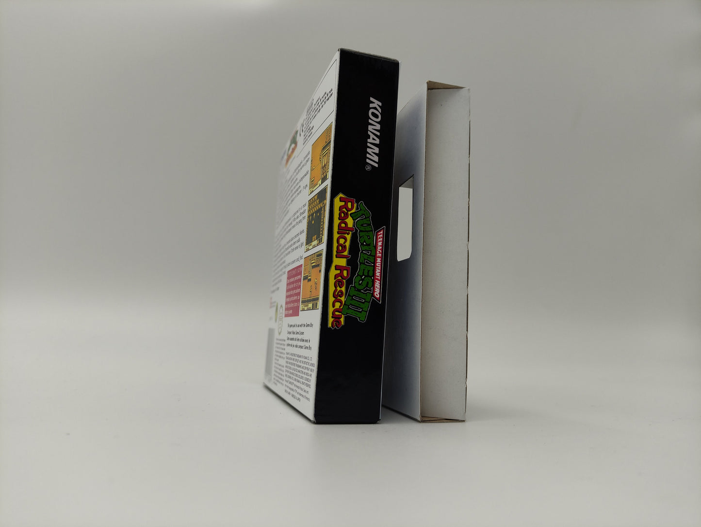 Teenage Mutant Ninja Turtles III: Radical Rescue - GameBoy - box with inner tray option - PAL or NTSC - thick cardboard. Top Quality !!