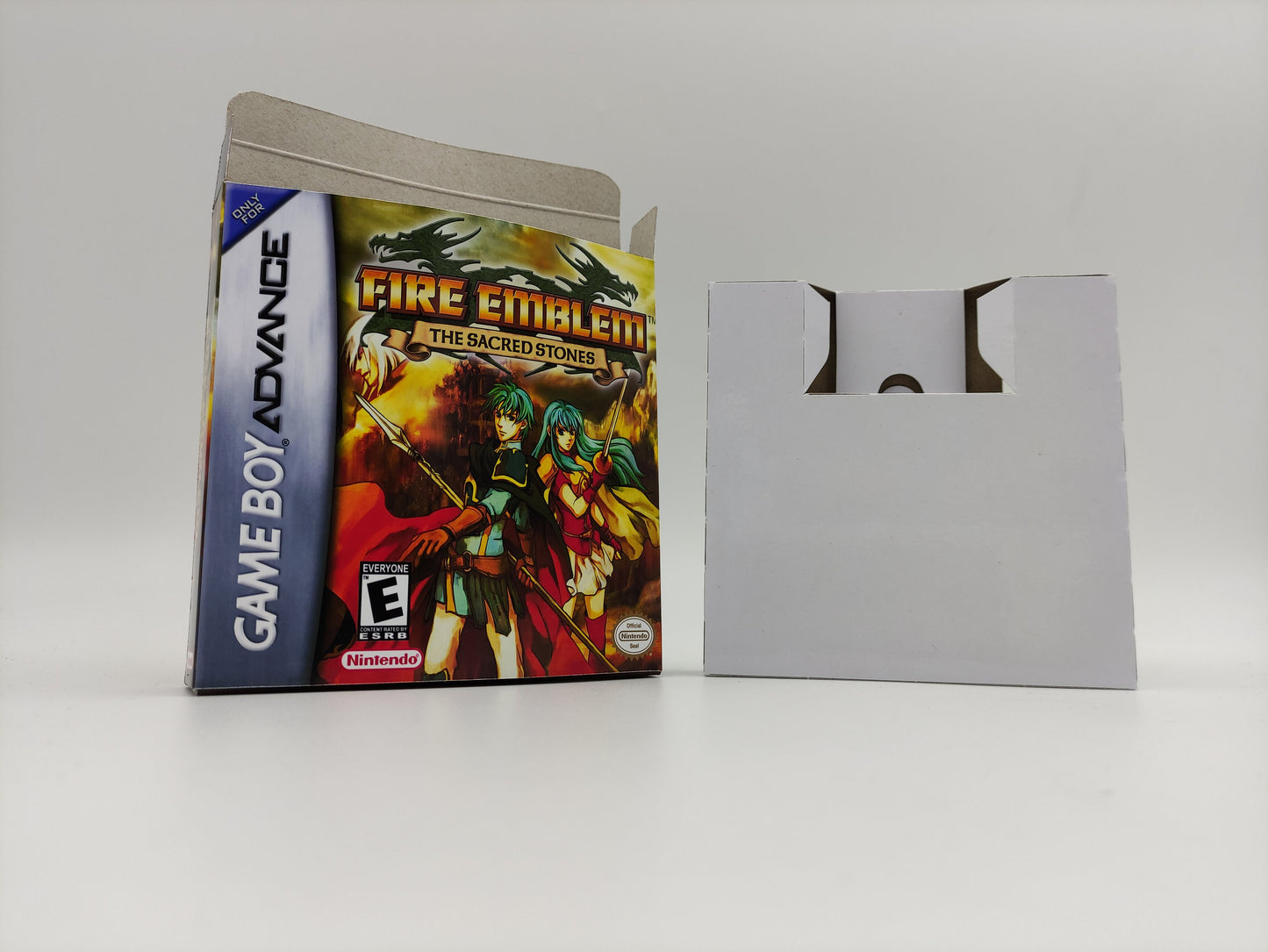 Fire Emblem the Sacred Stones - box with inner tray option - Gameboy Advance - thick cardboard. Top Quality !