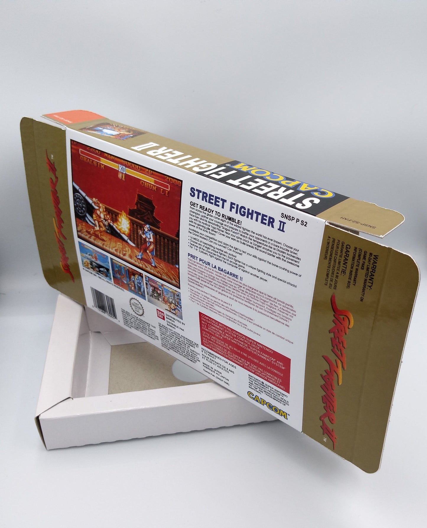 Street Fighter 2 - NTSC or PAL - box with inner tray option - SNES - thick cardboard as in the original. Top Quality !!