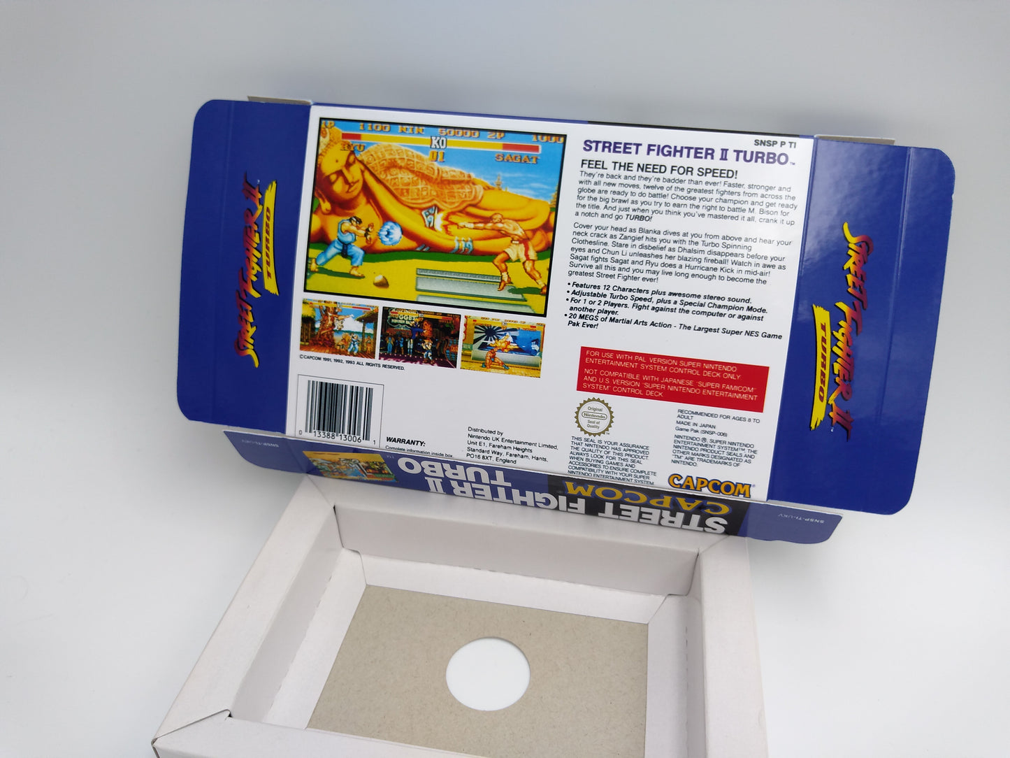 Street Fighter II Turbo - NTSC or PAL - box with inner tray option - Snes - thick cardboard as in the original. Top Quality !