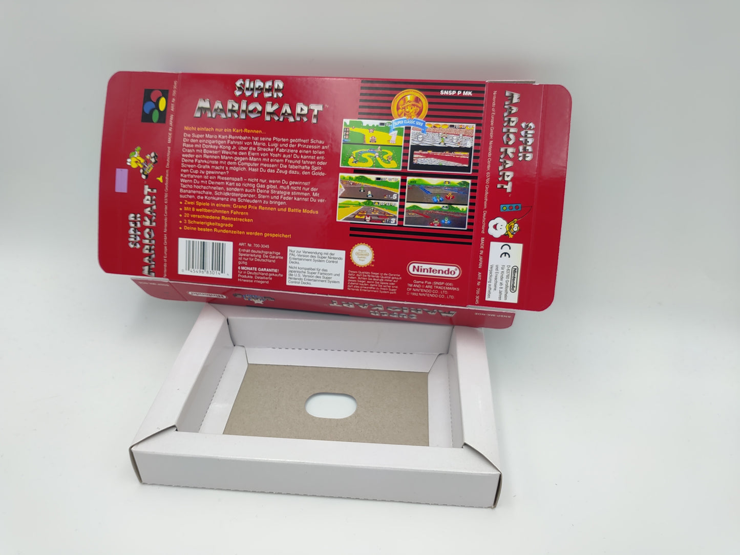 Super Mario Kart - Box Replacement, Manual, Inner Tray - PAL or NTSC - SNES - thick cardboard as in the original.