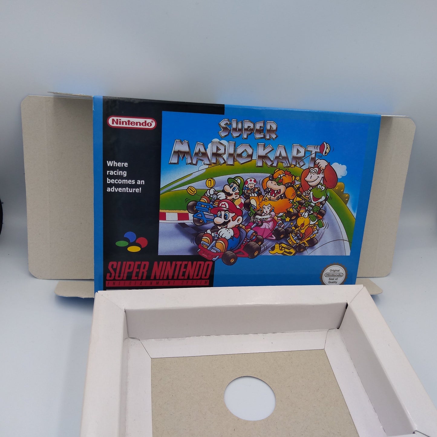 Super Mario Kart - Box Replacement, Manual, Inner Tray - PAL or NTSC - SNES - thick cardboard as in the original.