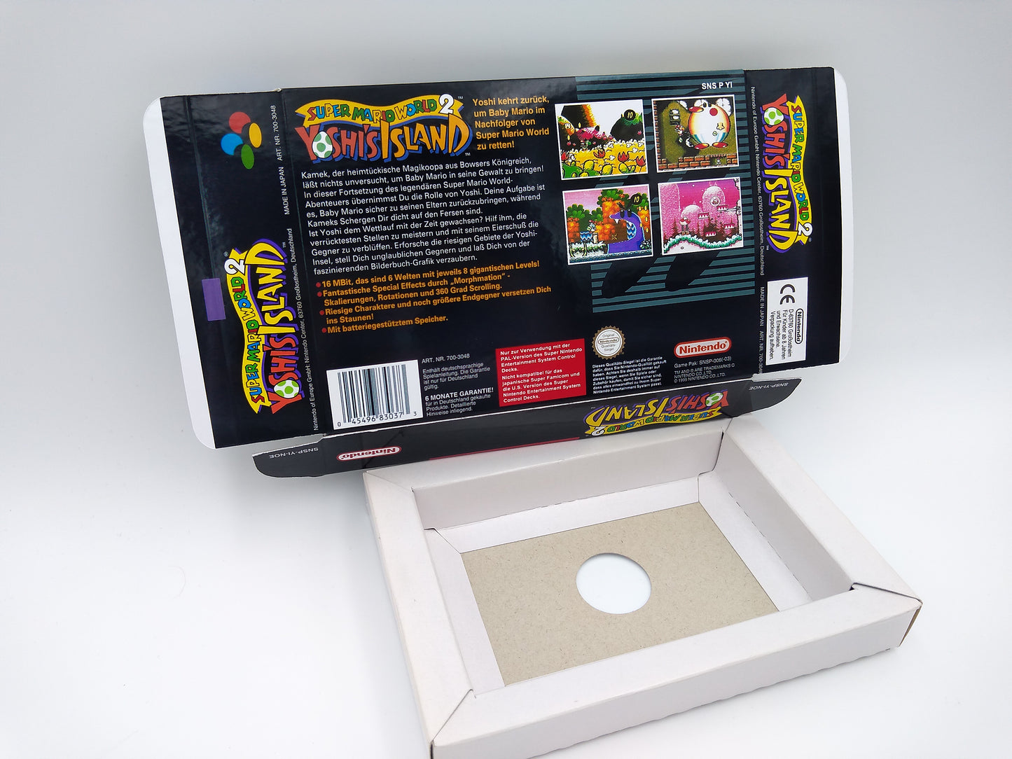 Super Mario World 2 Yoshi's Island - replacement box with inner tray option - PAL or NTSC - SNES - thick cardboard as in the original.