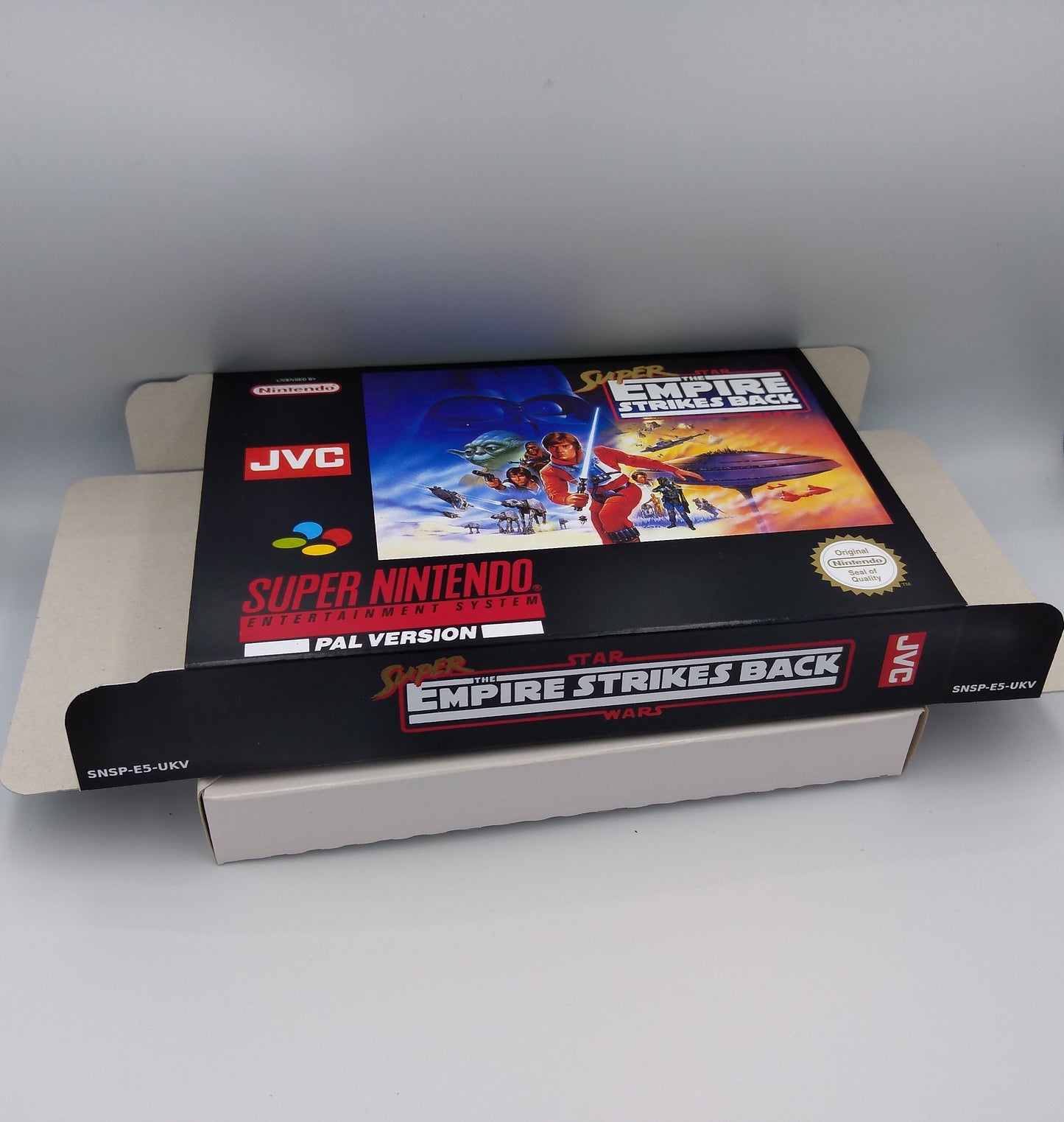 Super Star Wars Empire Strikes Back - box with inner tray option - PAL or NTSC - SNES - thick cardboard as in the original.