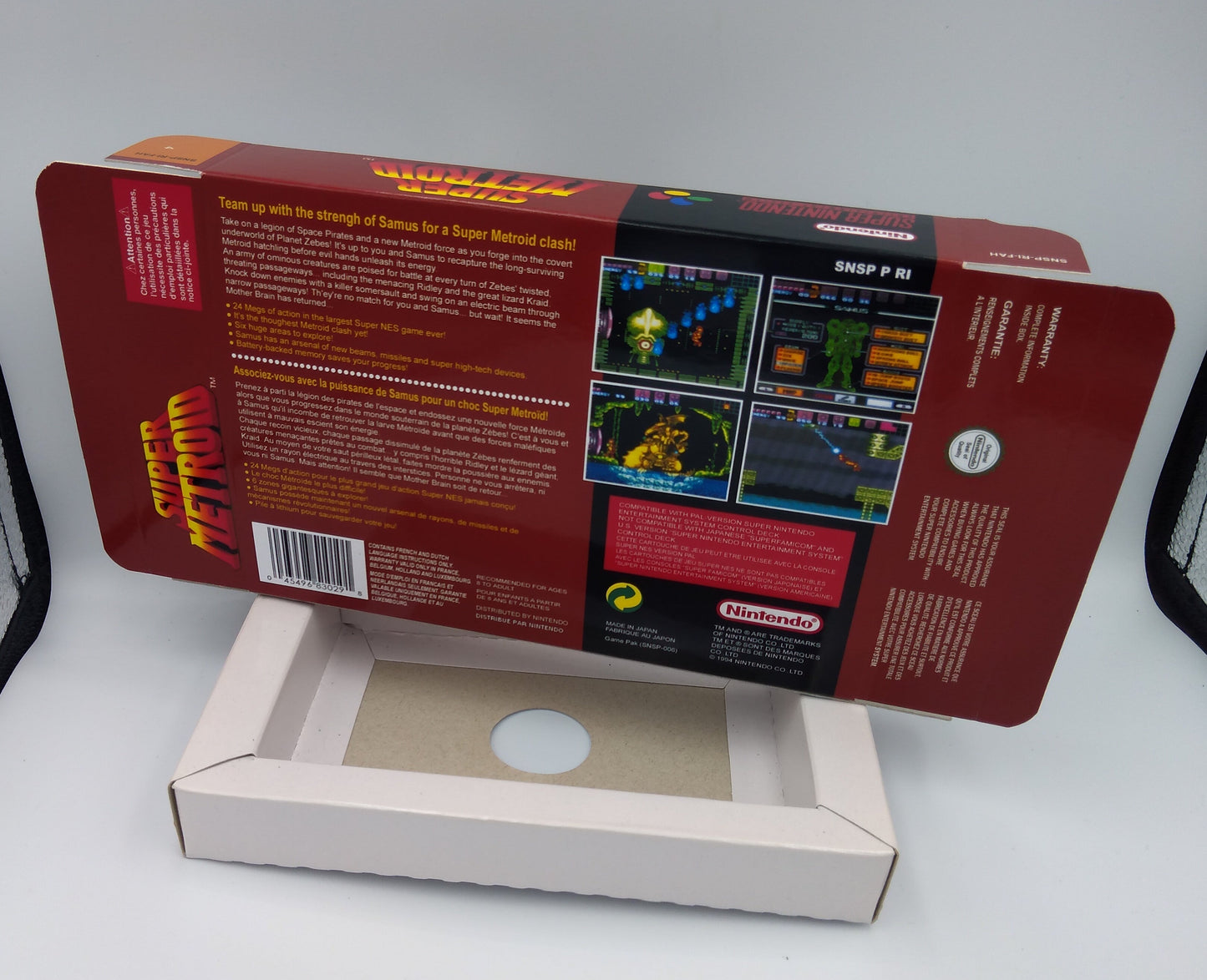 Super Metroid - Box Replacement, Manual, Inner Tray - PAL or NTSC - SNES - thick cardboard as in the original. Top Quality !